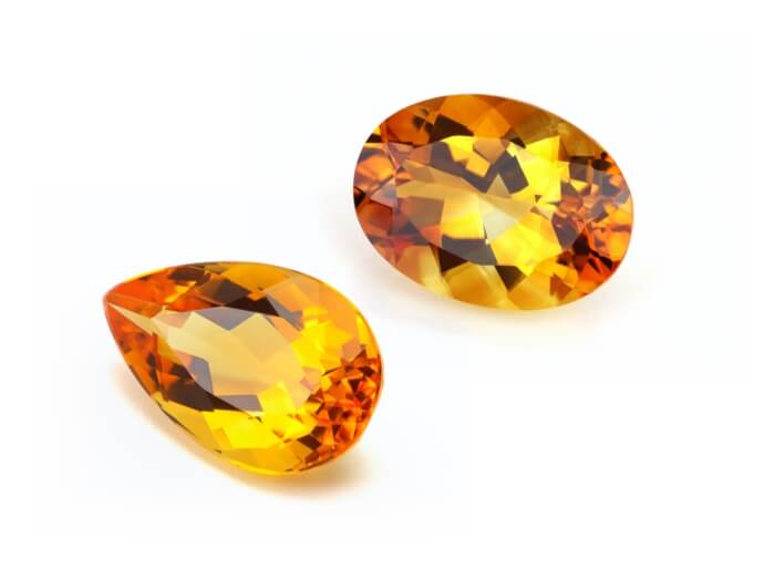 Discover yellow gemstones at KAY