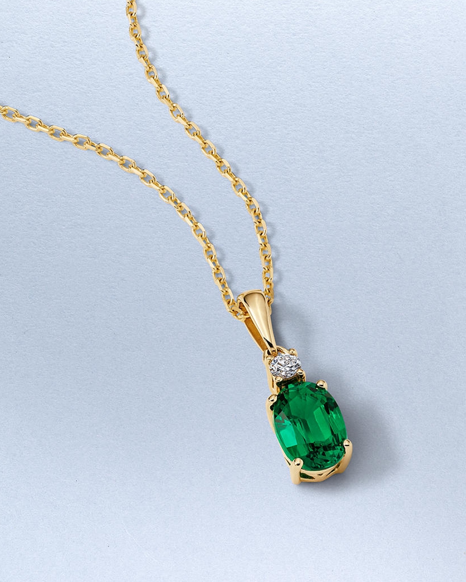 20 year, emerald anniversary gifts from KAY.