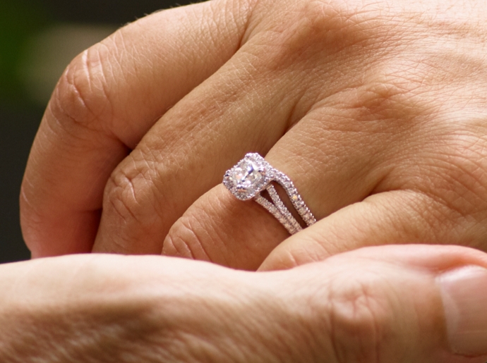 CushionCut Diamonds Buying Guide Kay