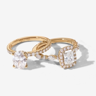 Yellow gold engagement ring