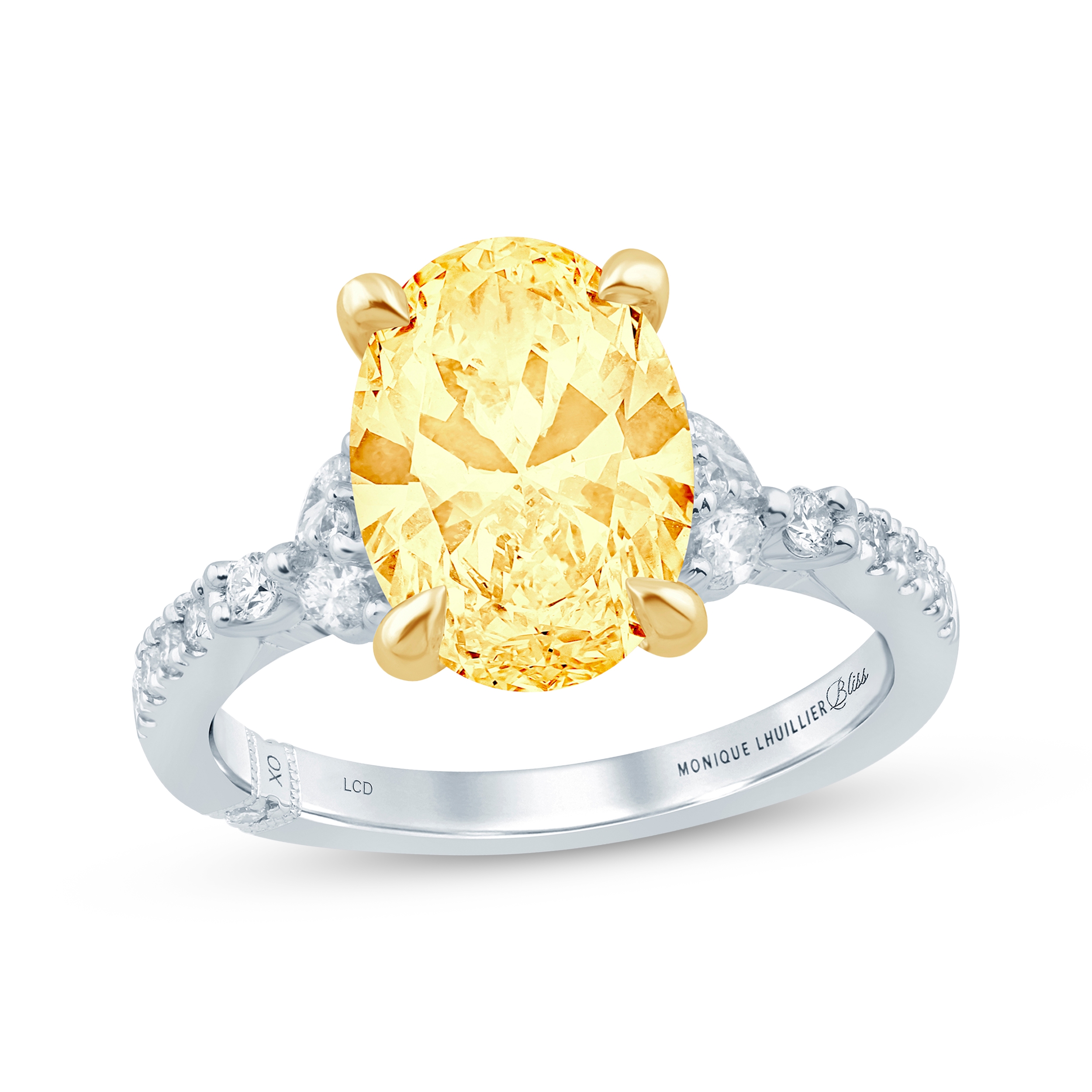 Monique Lhuillier lab-grown diamond band