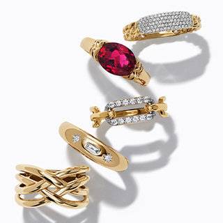 Teddy Swims rocks bold gold and diamond rings 