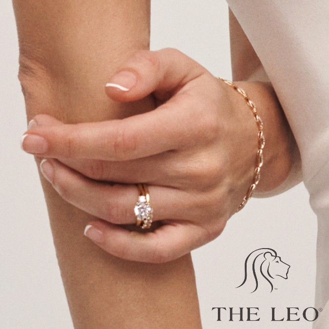 Gold diamond the LEO engagement ring