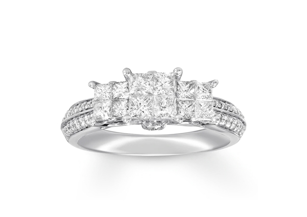 Three stone ring with princess-cut diamonds