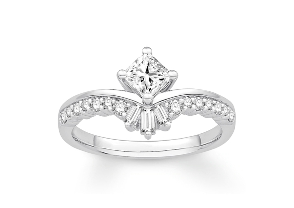 Unique engagement ring with princess-cut diamonds