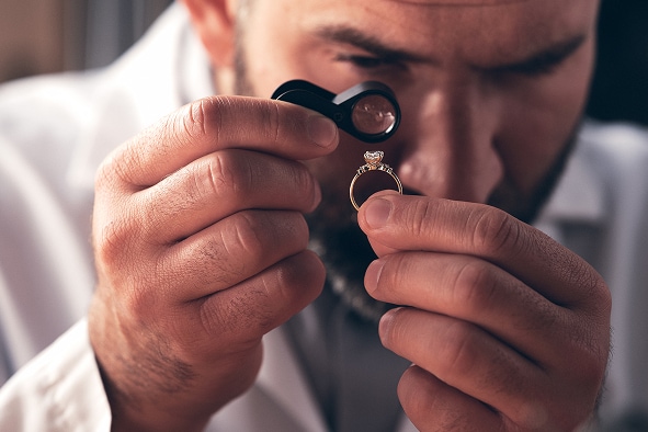 How to Tell If a Diamond Is Real