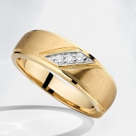 Gold wedding rings